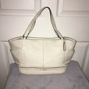 Coach E1320-F23284 Park Leather Carrie Carryall Tote